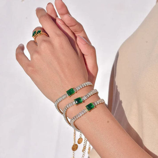 Adjustable Fashion Bracelet -Emerlad green | thejewelrylink.store